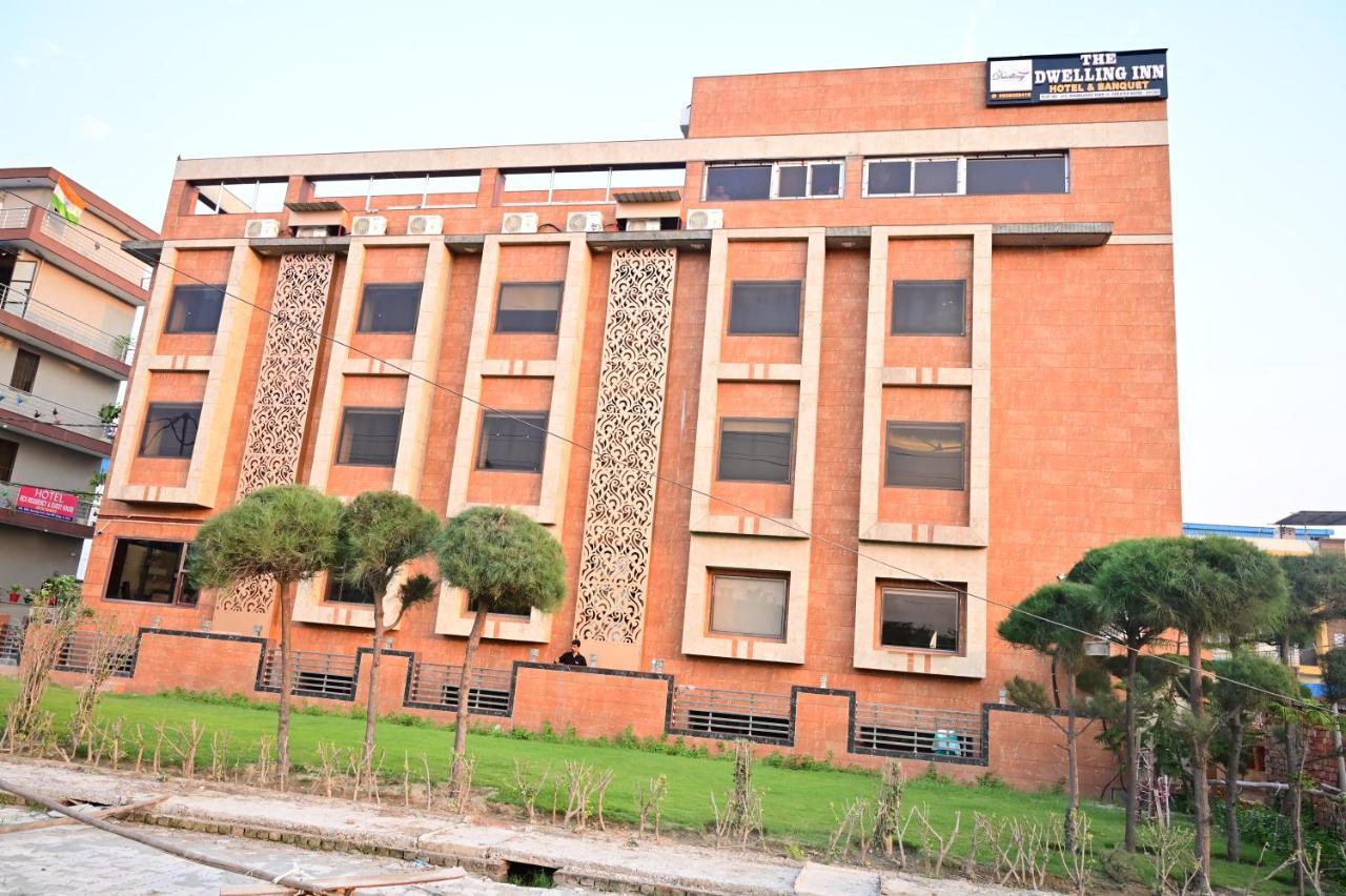 The Dwelling Inn Greater Noida Extérieur photo