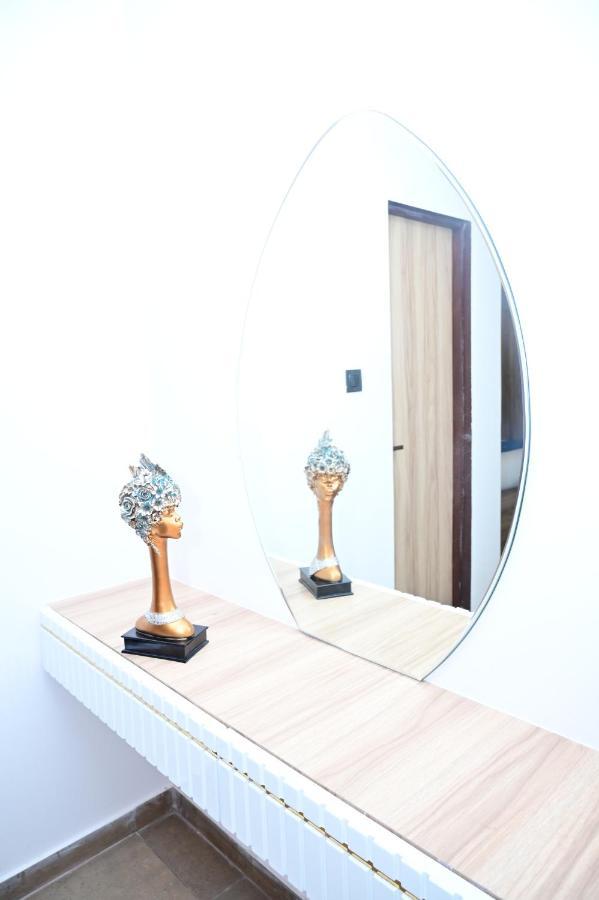 The Dwelling Inn Greater Noida Extérieur photo